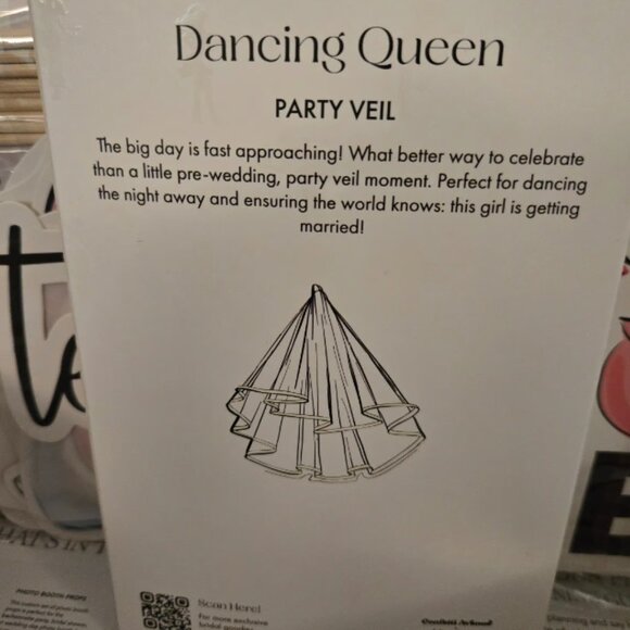 It's party time Miss to Mrs Bridal box. - Picture 2 of 12